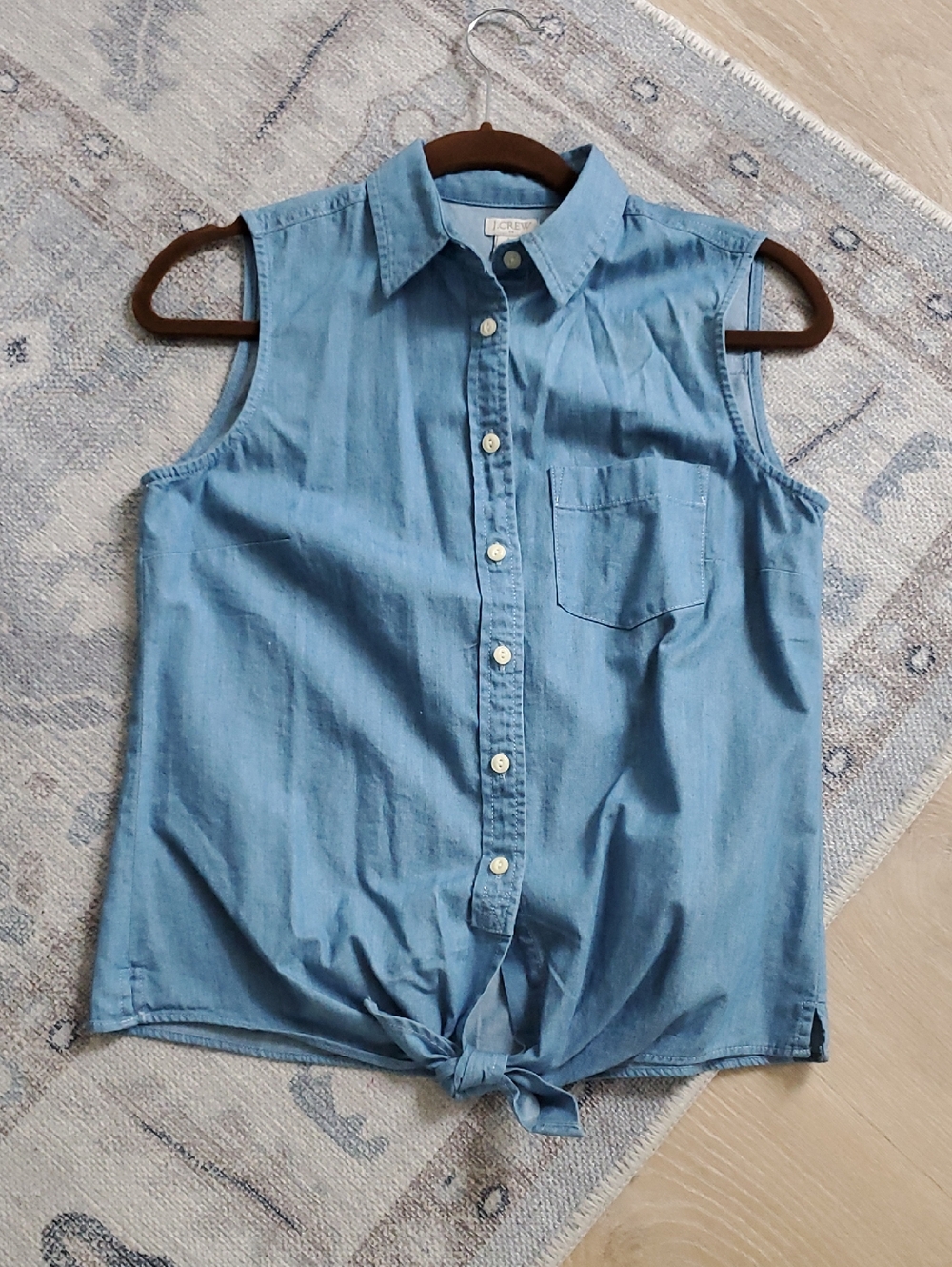 J. Crew Women's Cotton Chambray Denim Sleeveless Tie Button Up Top Shirt Sz2